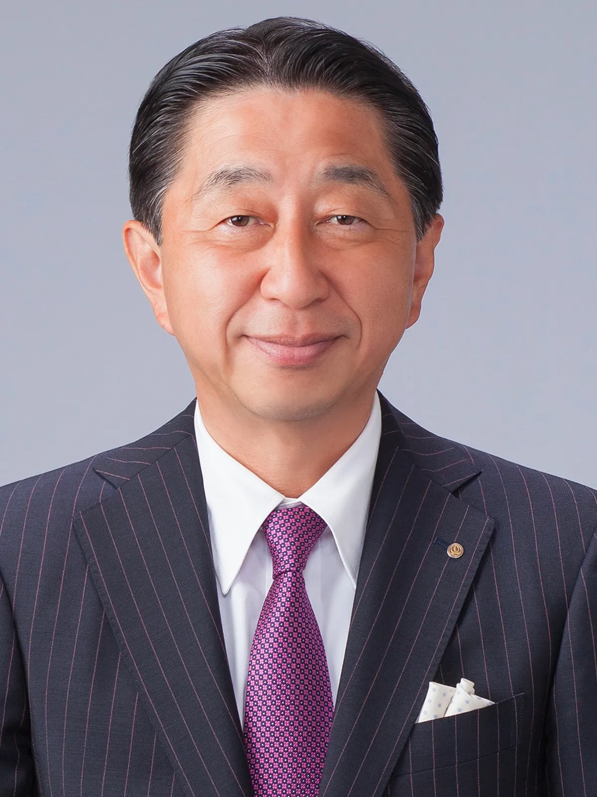 全国免税店協会 会長（株式会社松屋　取締役会長 兼 取締役会議長）秋田 正紀